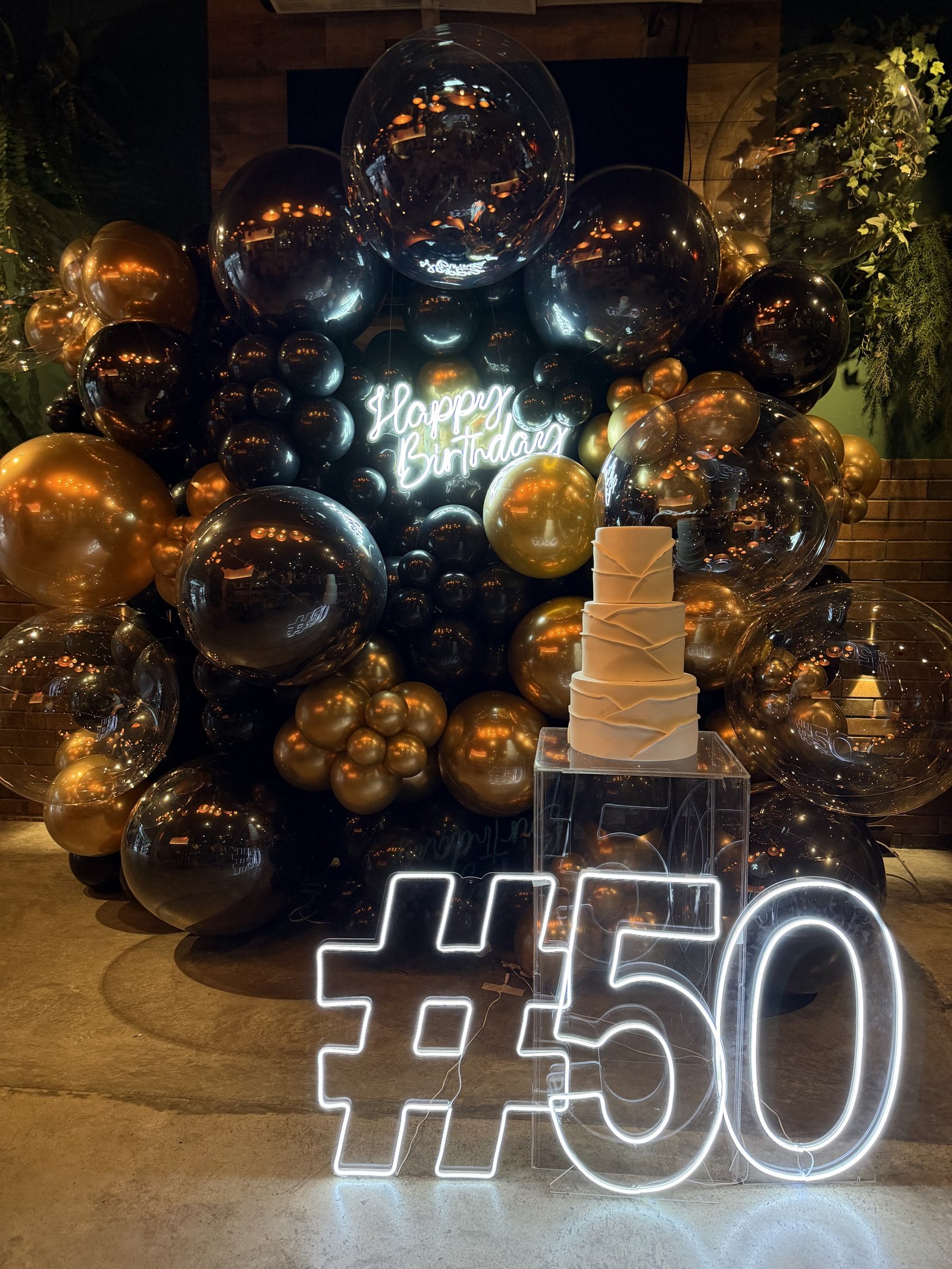 Aniversário Rústico Chique com Flores Naturais
